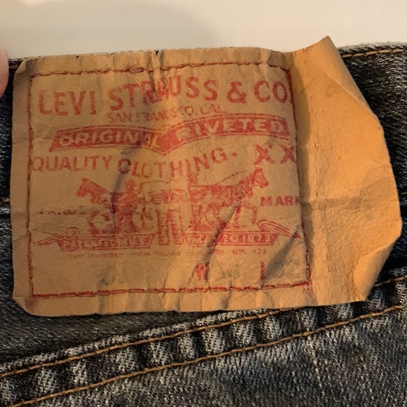 LEVI’S. 501 XX. Stonewashed black/gray jeans. L32 X W34. Button fly. Red… - Picture 8 of 13